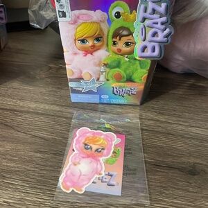 Bratziez cloe new in bag opened box for sticker view